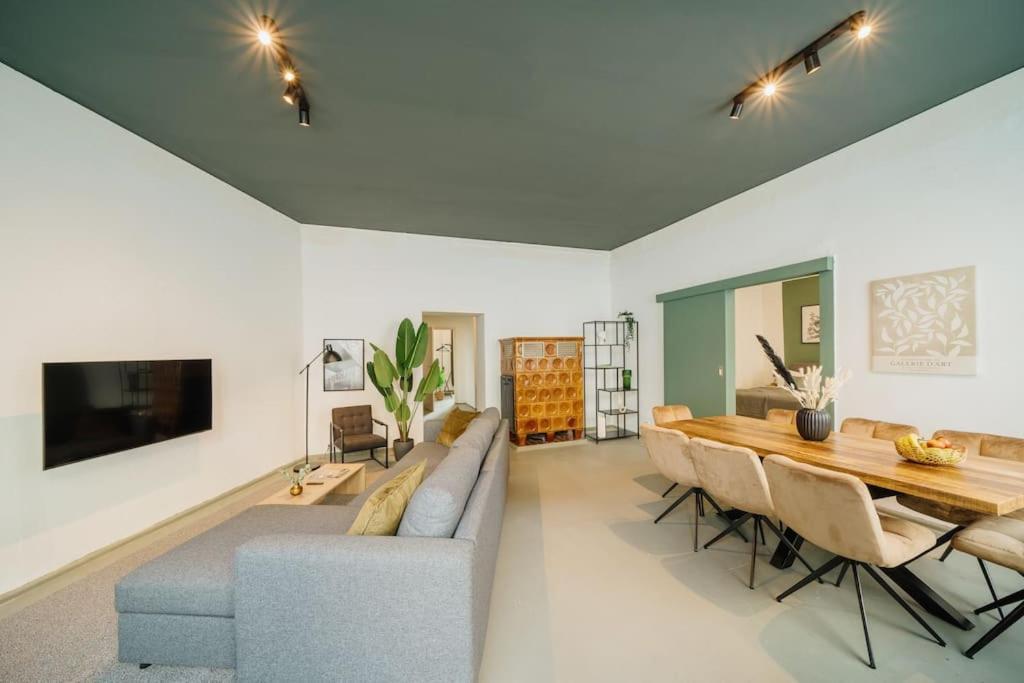 New 130M², Lounge Room, Im Herzen Berlins Berlim Exterior foto